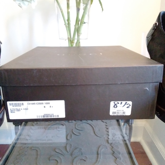 Gucci Leather Bootie Leather with Mohair - Picture 15 of 15